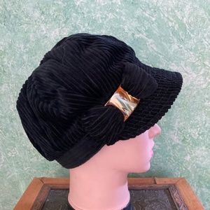 KAFE black corduroy hat